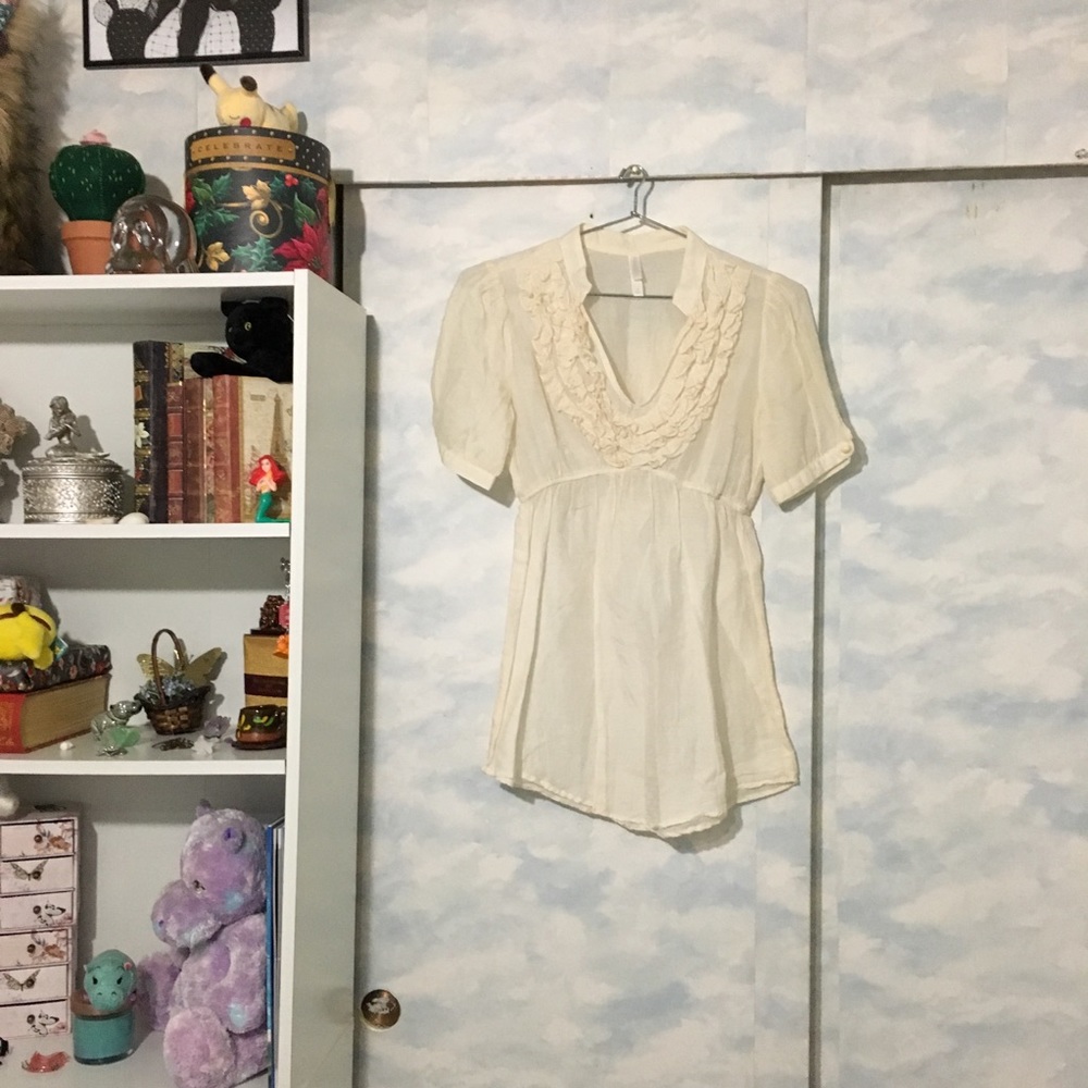 xhilaration Top Ruffles V-Neck Small